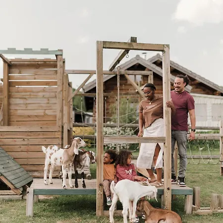 Roulotte Au Coeur Des Animaux - Insolite Lodge